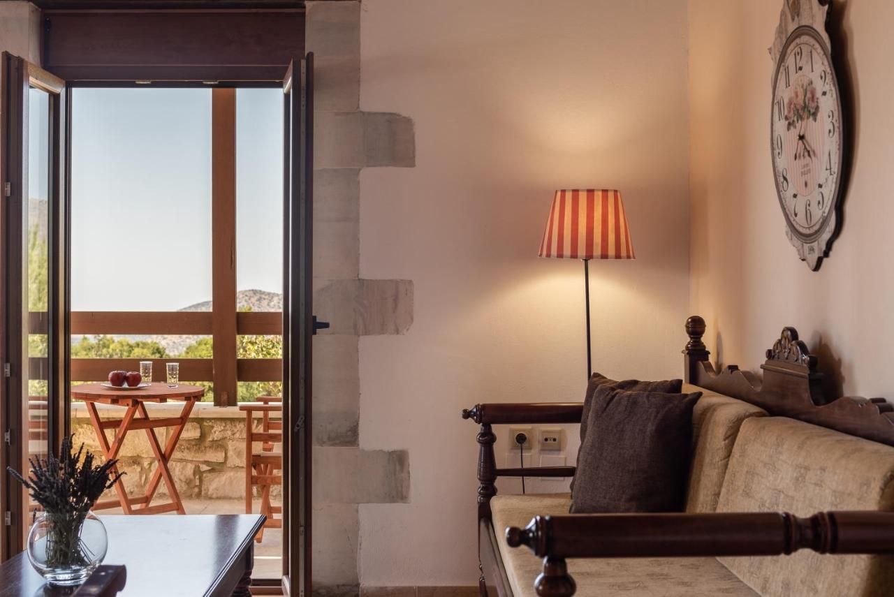 Koules Estate, With Private Pools & Bbq - Embracing Nature, By Thinkvilla Argouli Extérieur photo
