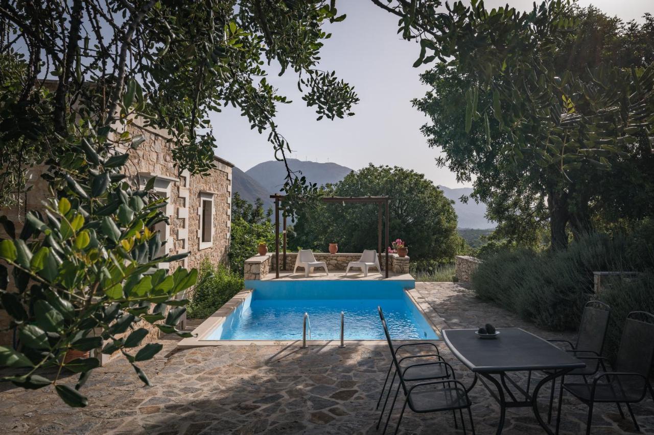 Koules Estate, With Private Pools & Bbq - Embracing Nature, By Thinkvilla Argouli Extérieur photo