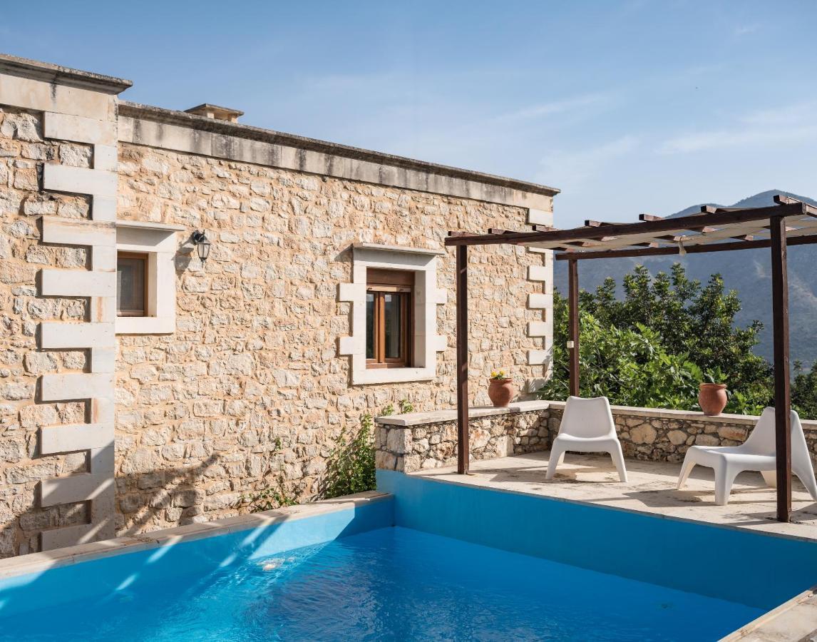 Koules Estate, With Private Pools & Bbq - Embracing Nature, By Thinkvilla Argouli Extérieur photo