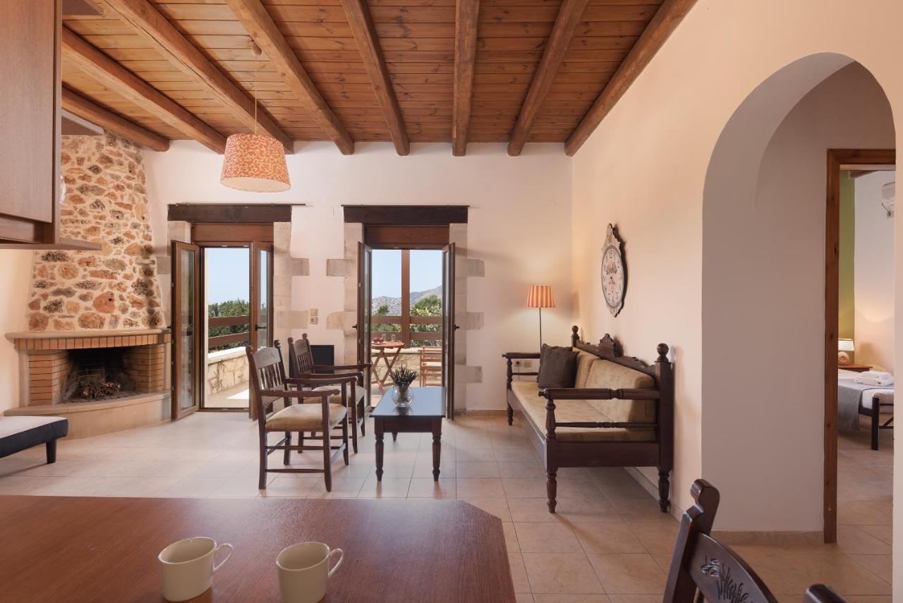 Koules Estate, With Private Pools & Bbq - Embracing Nature, By Thinkvilla Argouli Extérieur photo