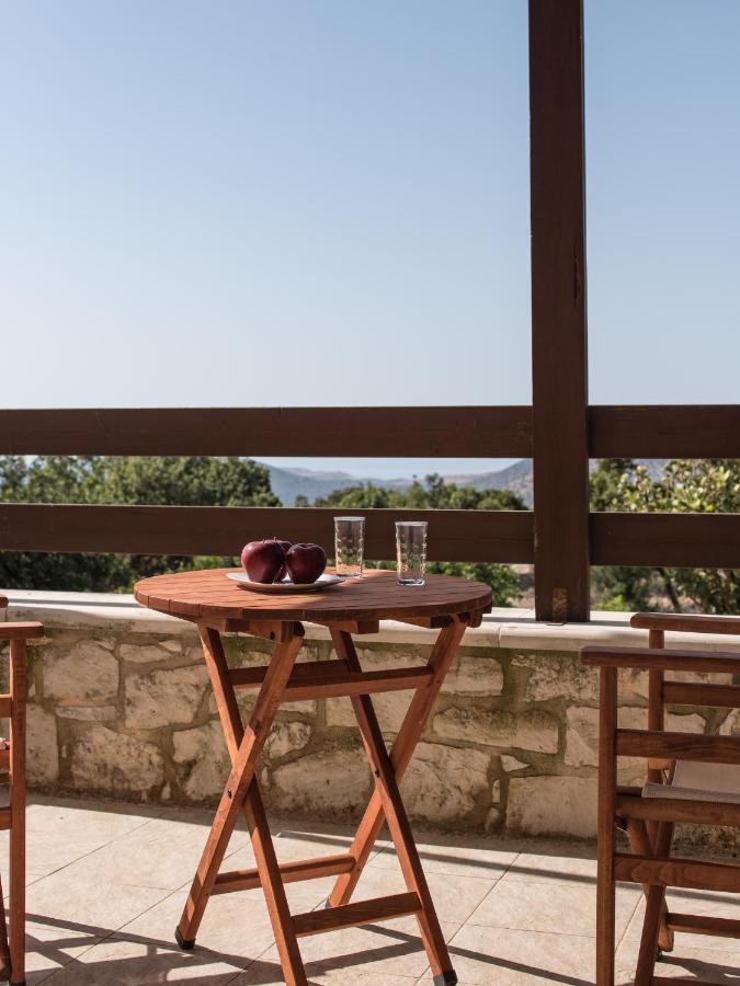 Koules Estate, With Private Pools & Bbq - Embracing Nature, By Thinkvilla Argouli Extérieur photo