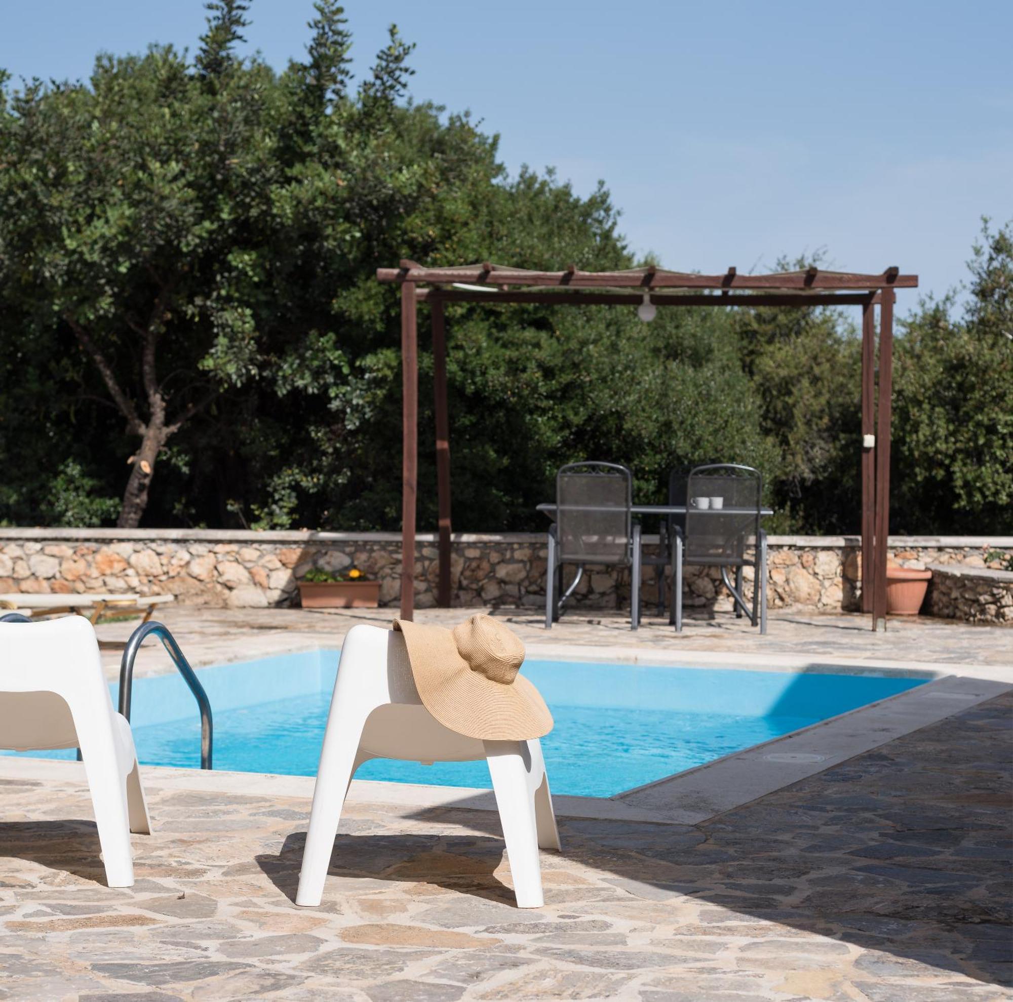 Koules Estate, With Private Pools & Bbq - Embracing Nature, By Thinkvilla Argouli Chambre photo