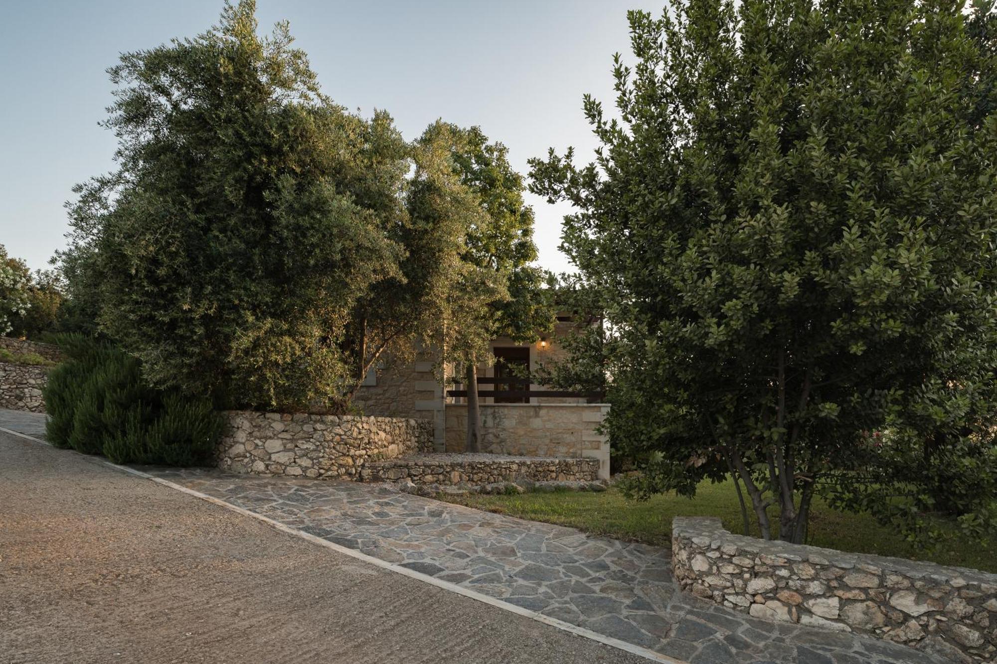 Koules Estate, With Private Pools & Bbq - Embracing Nature, By Thinkvilla Argouli Chambre photo
